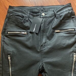 Fashion Nova NWT Stretch Faux Leather Skinny Pants - Size 1X